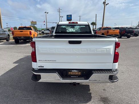 Used 2025 Chevrolet Silverado 1500 W/T image 8