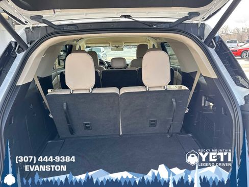 Used 2022 Ford Explorer XLT w/ Equipment Group 202A image 20