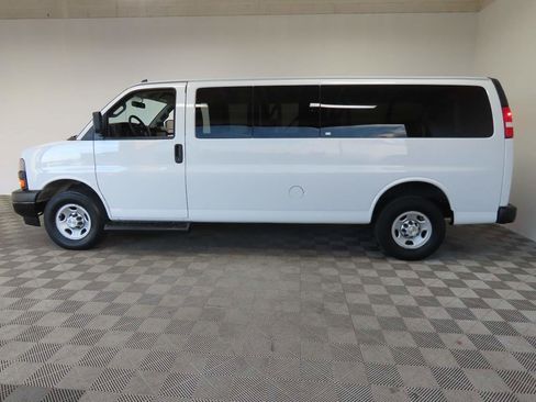 Used 2023 Chevrolet Express 3500 LS RWD image 5