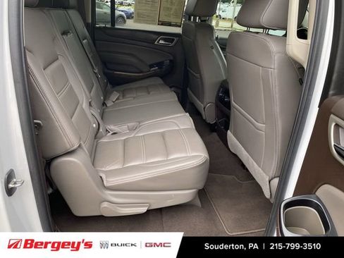 Used 2020 GMC Yukon XL Denali w/ Enhanced Security Package AWD/4WD image 30