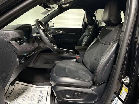 Used 2025 Ford Explorer ST AWD/4WD image 19