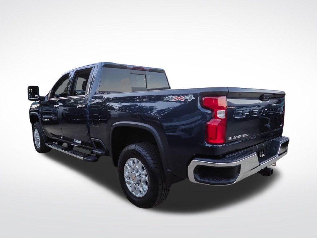 Certified 2022 Chevrolet Silverado 2500 LTZ w/ LTZ Convenience Package AWD/4WD image 5