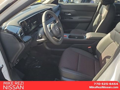 New 2026 Nissan Kicks SR w/ SR Premium Package image 11