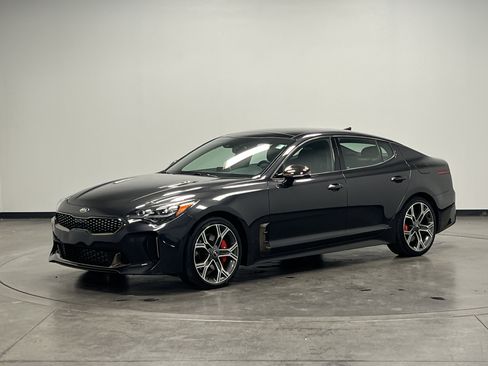 Used 2020 Kia Stinger GT1 image 4