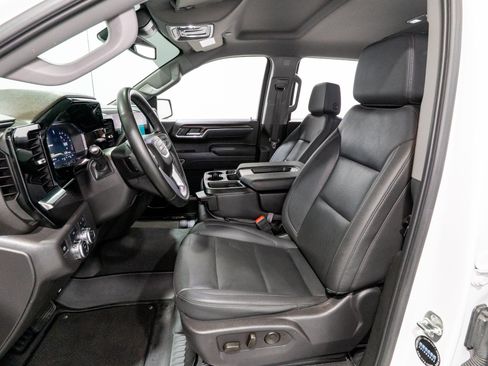 Used 2025 GMC Sierra 1500 SLT AWD/4WD image 15