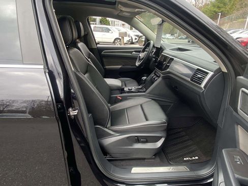 Certified 2022 Volkswagen Atlas SEL R-Line AWD/4WD image 34