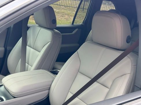 New 2026 GMC Acadia Elevation w/ Elevation Premium Package image 16