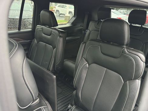 Used 2023 Jeep Grand Cherokee L Overland w/ Rear Seat Video Group I AWD/4WD image 34