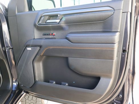 Used 2023 GMC Sierra 1500 AT4 w/ AT4 Premium Package image 12