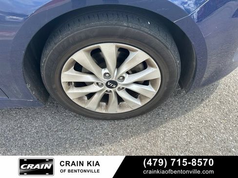 Used 2017 Kia Optima EX FWD image 8