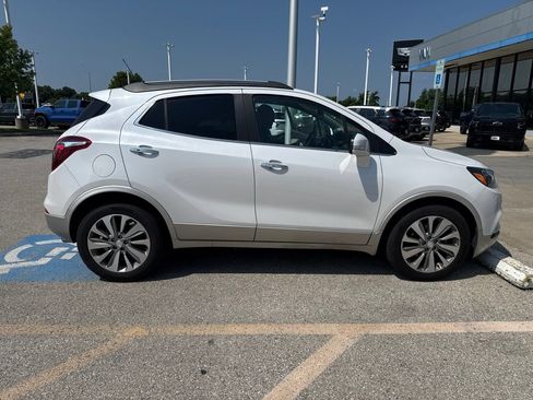 Used 2018 Buick Encore Preferred FWD image 2