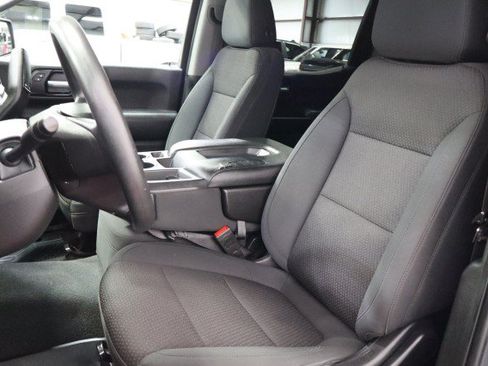 Used 2020 Chevrolet Silverado 1500 Custom w/ Infotainment Package RWD image 31