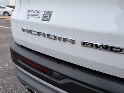 Used 2025 GMC Acadia Elevation AWD/4WD image 5
