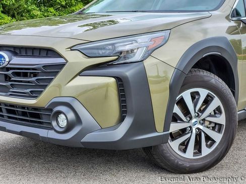 Used 2025 Subaru Outback Premium w/ Popular Package #1A AWD/4WD image 3