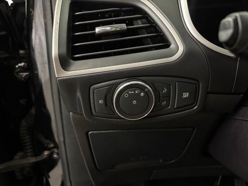 Used 2019 Ford Edge SEL w/ Equipment Group 201A image 21