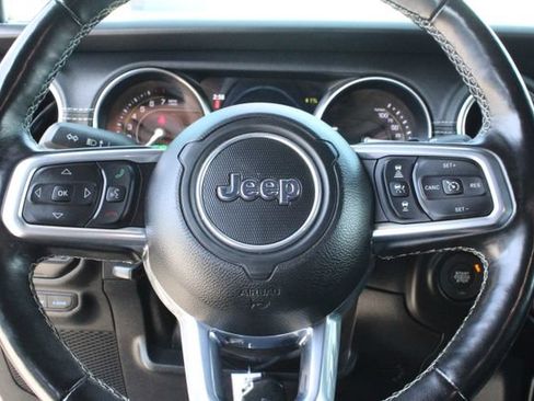 Used 2021 Jeep Wrangler Unlimited Sahara w/ Cold Weather Group AWD/4WD image 19