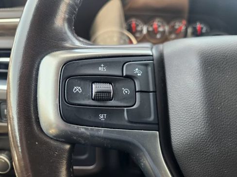 Used 2021 Chevrolet Suburban LT RWD image 24