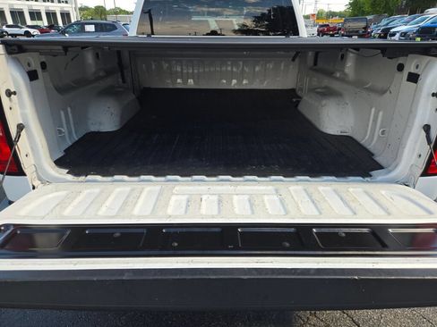 Used 2018 Chevrolet Silverado 1500 LT w/ All Star Edition AWD/4WD image 19
