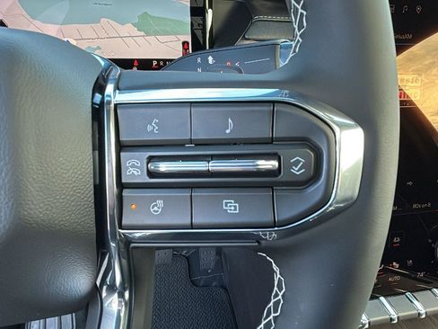 New 2026 GMC Acadia Denali image 19