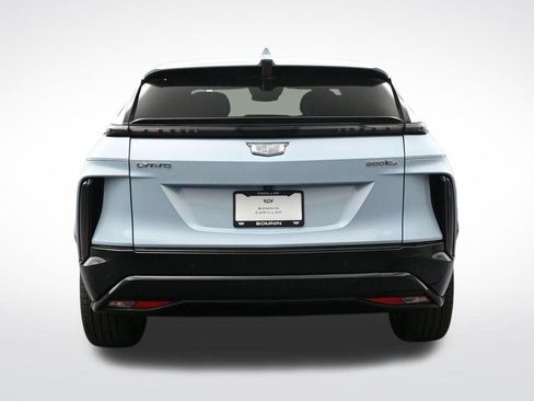 Used 2025 Cadillac Lyriq Sport AWD/4WD image 4