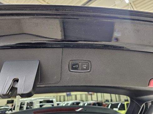 Used 2020 Porsche Cayenne image 15