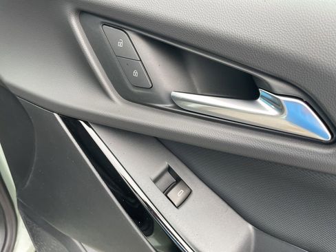 New 2026 Chevrolet Equinox LT w/ Safety and Technology Package FWD image 56