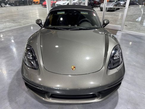 Used 2021 Porsche 718 Boxster image 2