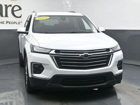Used 2023 Chevrolet Traverse LT FWD image 52
