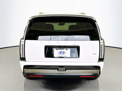New 2026 Hyundai Ioniq 9 Calligraphy image 6
