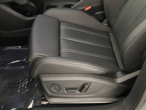 Certified 2024 Audi Q4 e-tron Premium Plus w/ Premium Plus AWD/4WD image 25