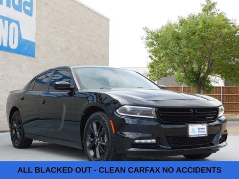 Used 2022 Dodge Charger SXT w/ Blacktop Package AWD/4WD image 9
