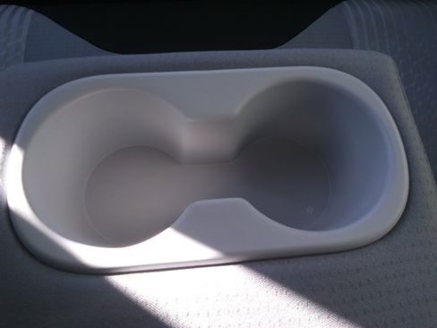 Used 2016 Toyota Prius Two image 9