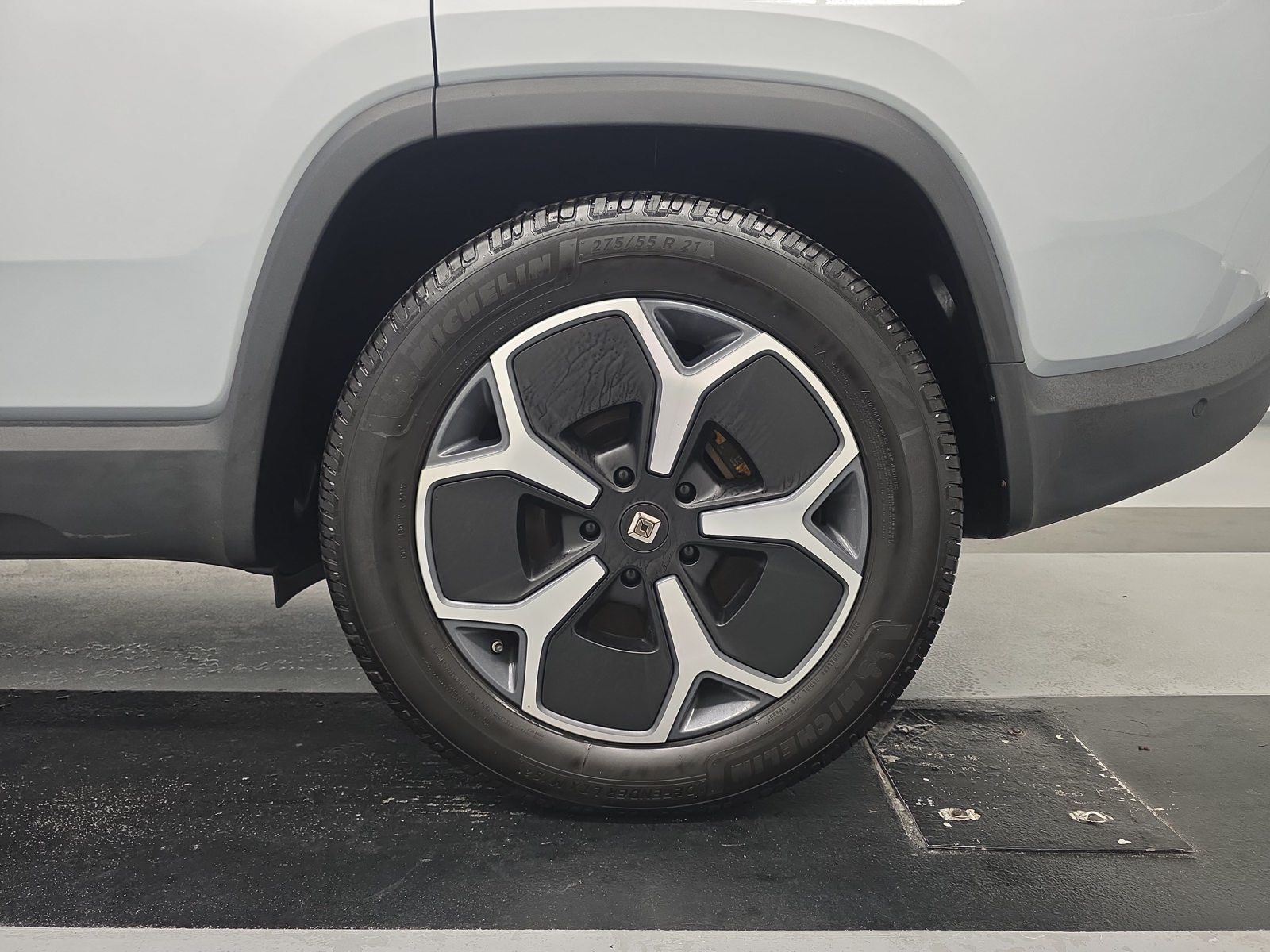 Used 2023 Rivian R1S Launch Edition Quad AWD/4WD image 10