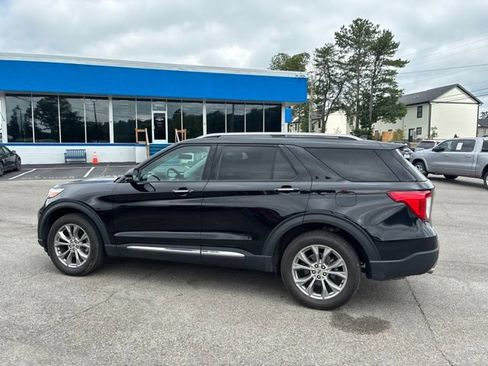 Used 2023 Ford Explorer Limited w/ Equipment Group 301A AWD/4WD image 38