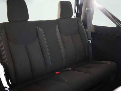 Used 2015 Jeep Wrangler Rubicon image 25