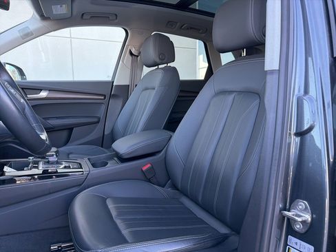 Used 2023 Audi Q5 2.0T Premium Plus w/ Premium Plus Package image 8