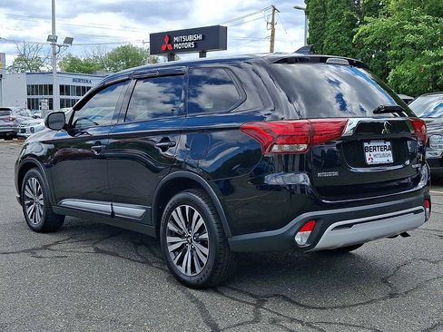 Used 2019 Mitsubishi Outlander SE AWD/4WD image 4