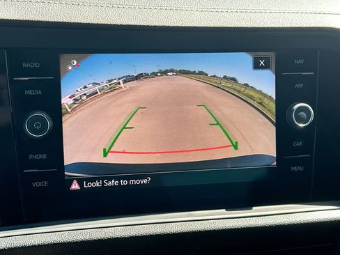 Used 2024 Volkswagen Jetta SEL image 17