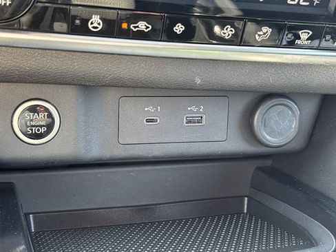 Certified 2023 Nissan Rogue SV w/ SV Premium B Package FWD image 32