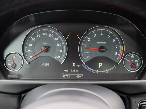 Used 2016 BMW M4 Coupe image 22