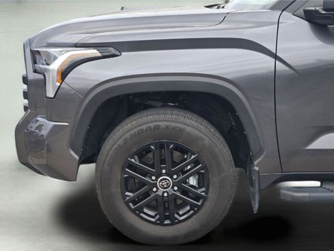 Used 2024 Toyota Tundra SR5 RWD image 9