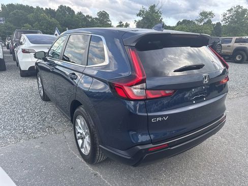 Used 2024 Honda CR-V EX-L image 3