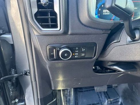 Used 2025 Ford Bronco Sport Badlands image 14