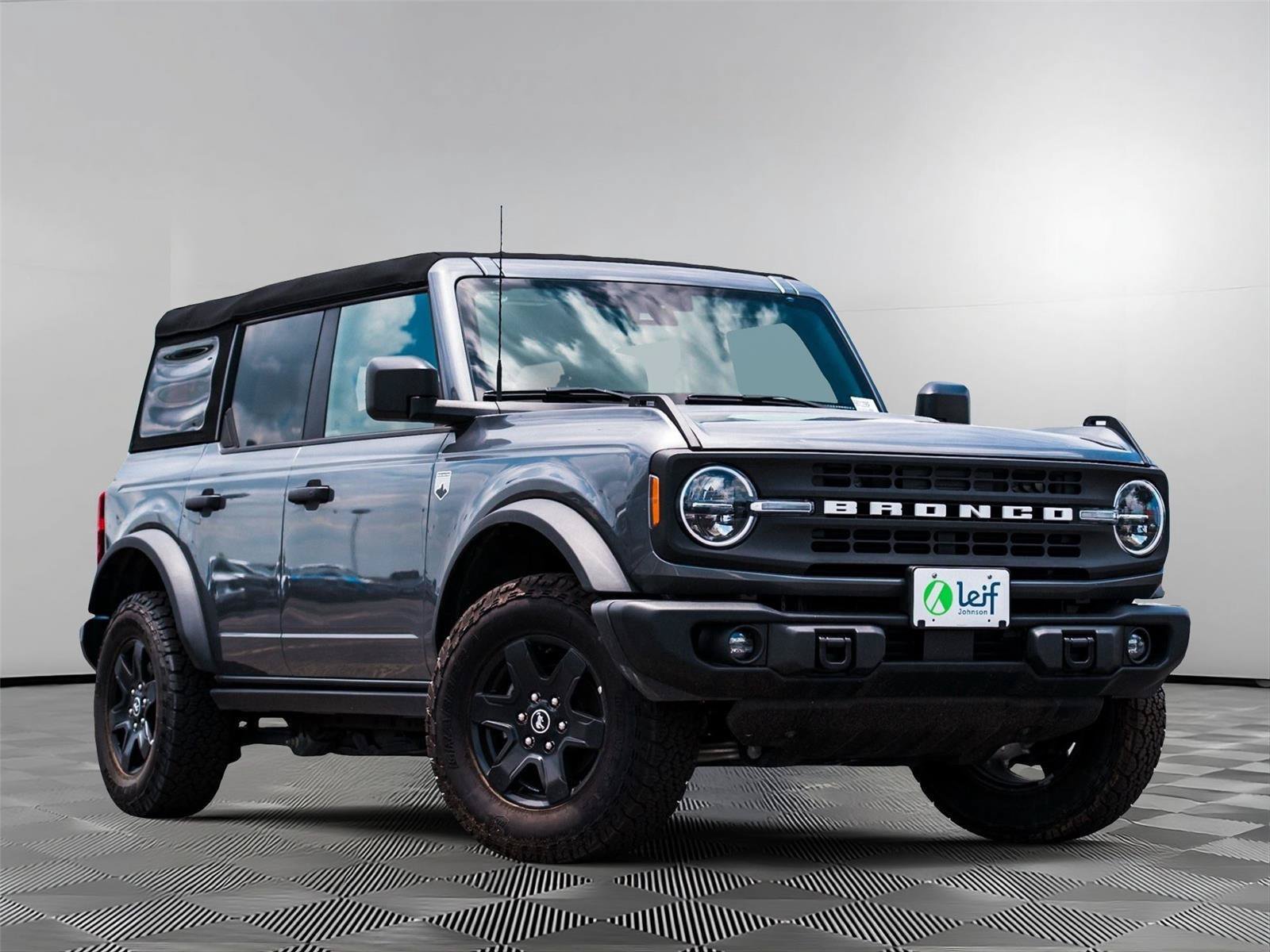 Used 2025 Ford Bronco Big Bend w/ Black Diamond Package AWD/4WD image 1
