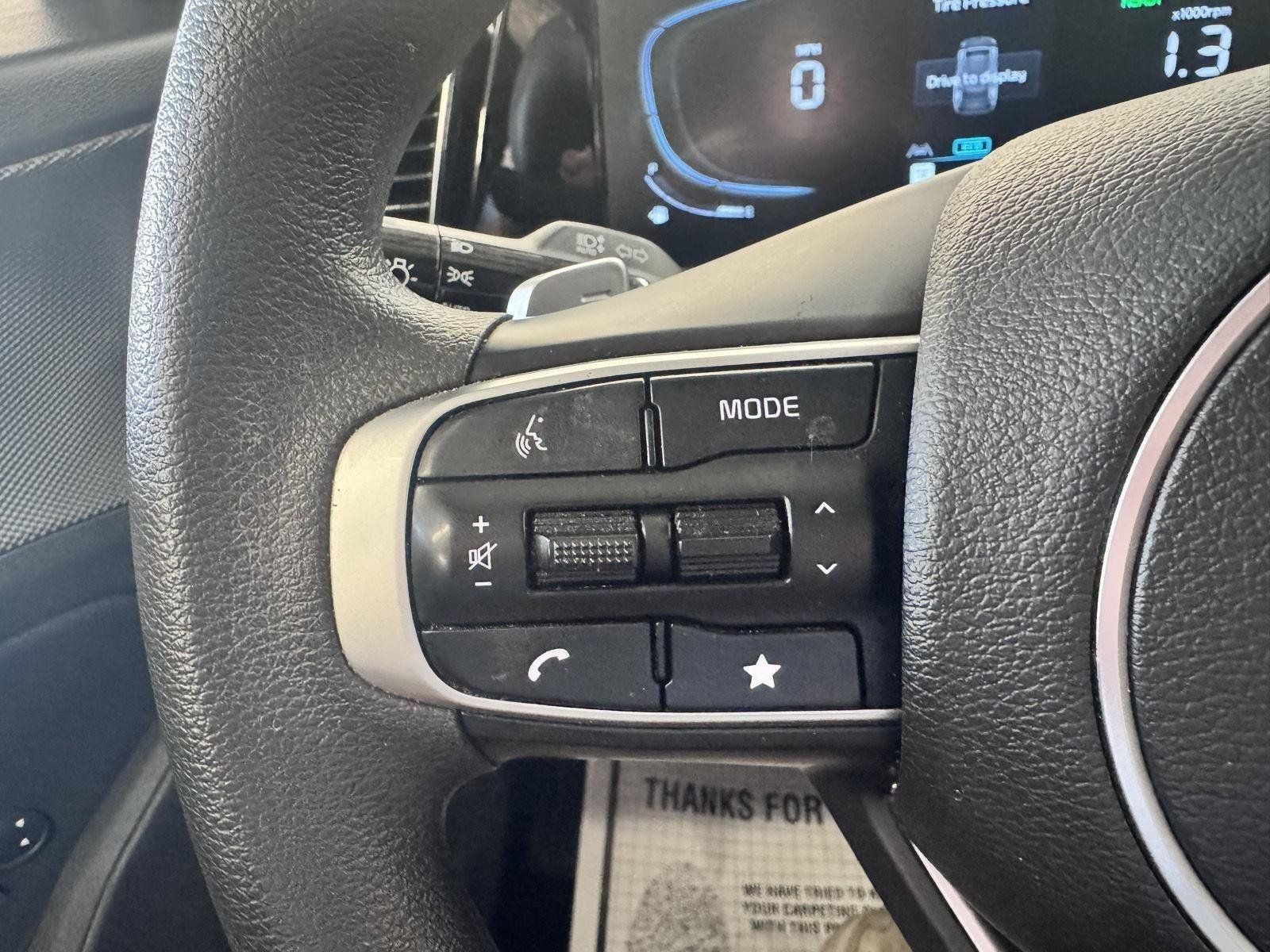 Certified 2025 Kia Sportage LX AWD/4WD image 12