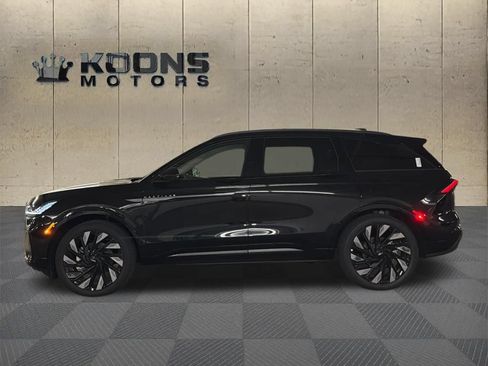 New 2026 Lincoln Nautilus Reserve w/ Jet Appearance Package AWD/4WD image 4