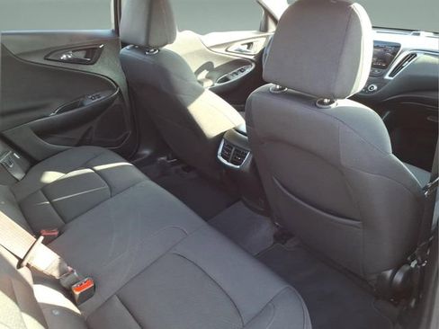 Used 2024 Chevrolet Malibu LT FWD image 17