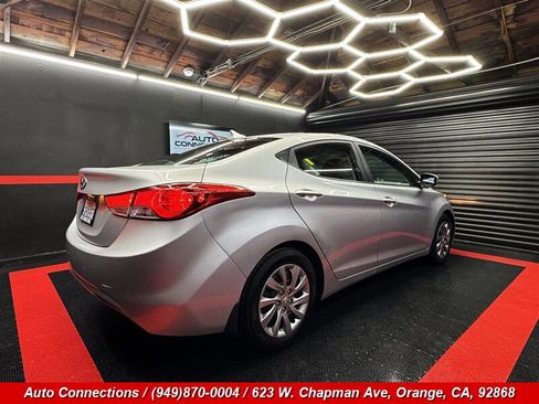 Used 2012 Hyundai Elantra GLS image 3