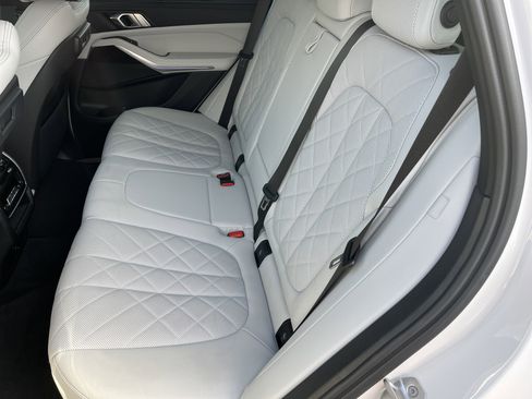 Used 2023 BMW X5 sDrive40i w/ Climate Comfort Package image 21