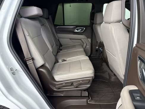 Used 2023 Chevrolet Tahoe LT w/ Luxury Package RWD image 30